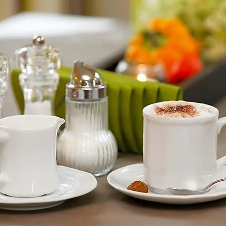 Hotel Hirsch 3*
