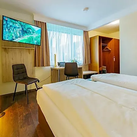 Hirsch Hotel
