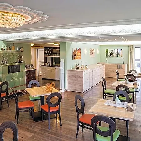 Hirsch Hotel