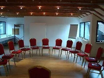 Hotel Akzent Restaurant Hirsch 3*
