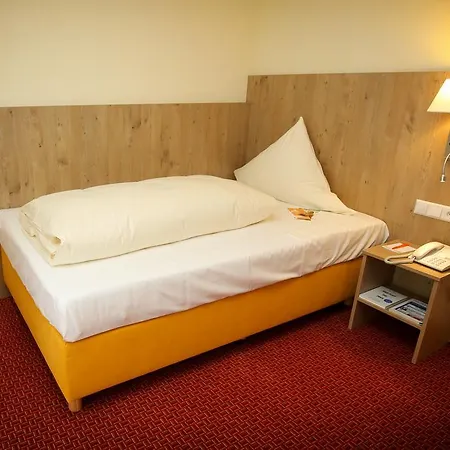 Hotell Akzent Restaurant Hirsch 3*