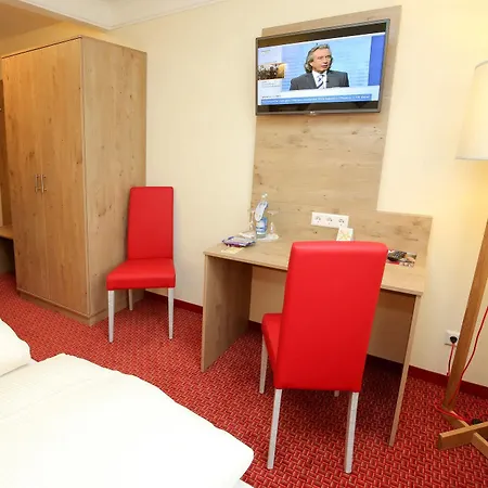 Hotel Akzent Restaurant Hirsch 3*